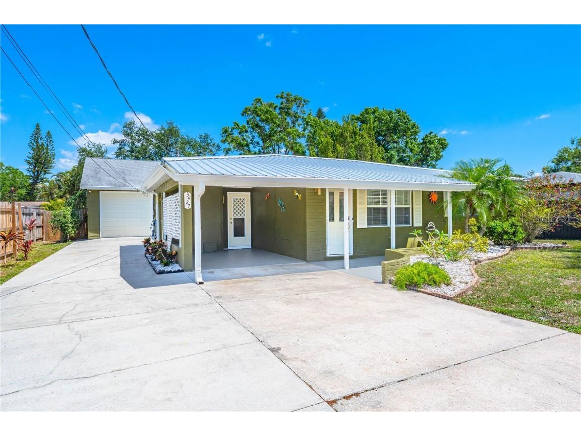 3427 Cambridge Drive Sarasota FL 34232 A4649357 image1