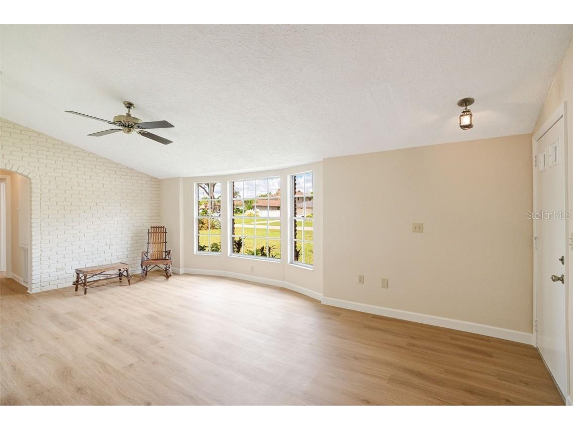 3428 Hacienda Street Sarasota FL 34237 A4668198 image11