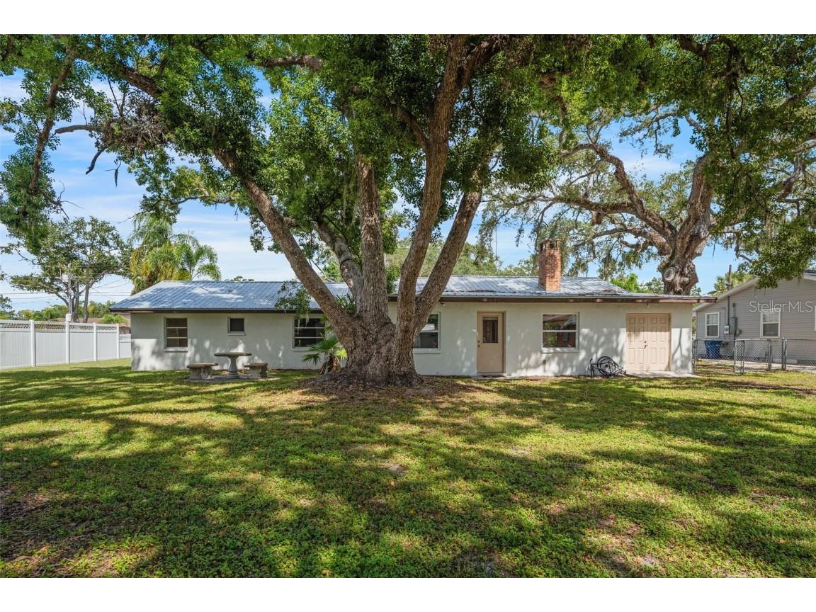 3428 Hacienda Street Sarasota FL 34237 A4668198 image30