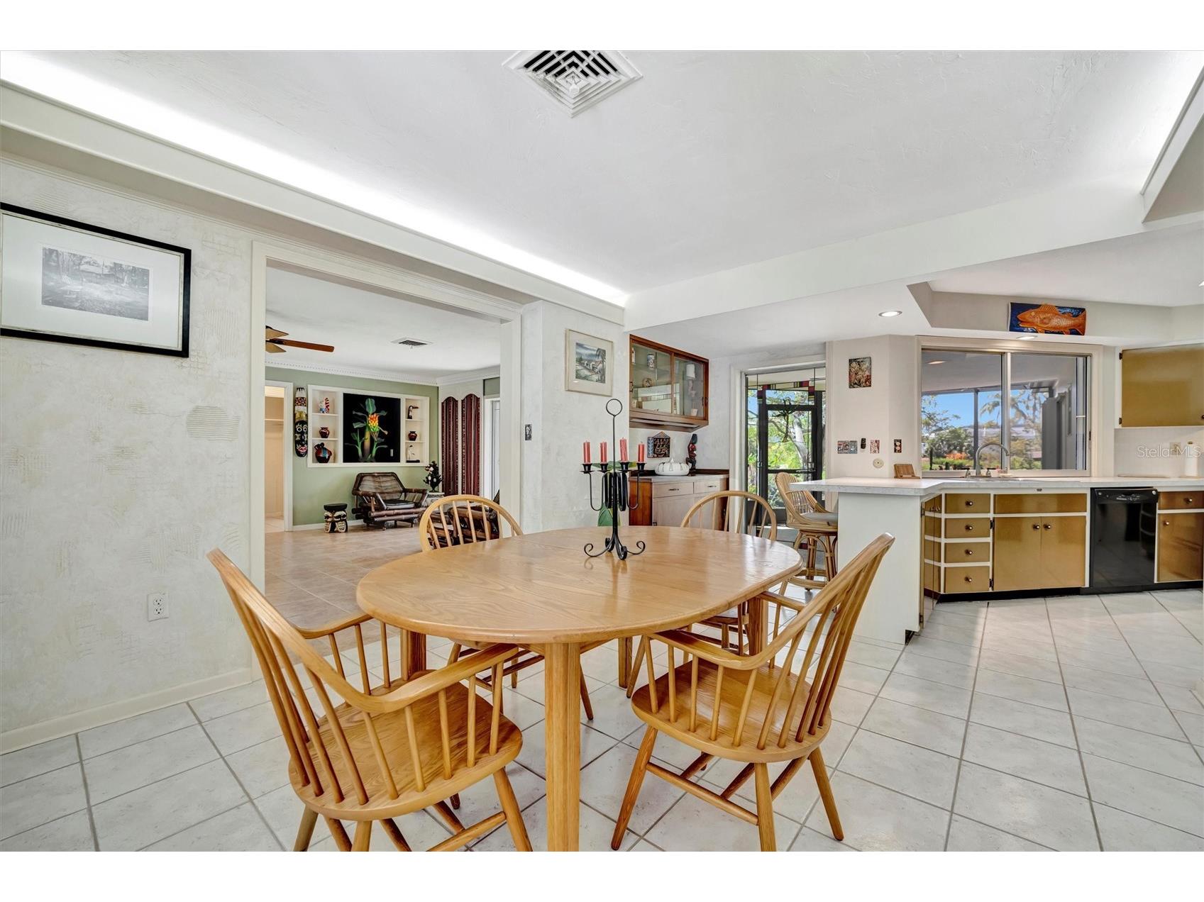 3428 Mineola Drive Sarasota FL 34239 - JAFFA CANAL A4677869 image12