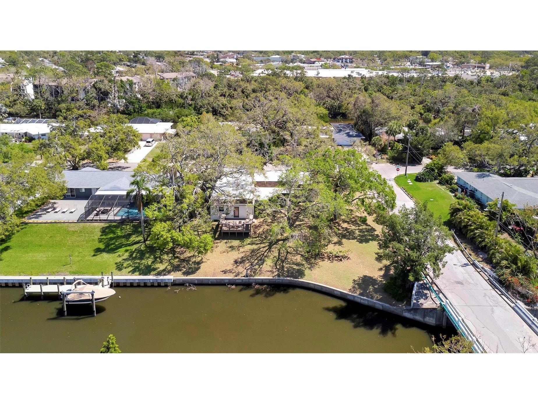 3428 Mineola Drive Sarasota FL 34239 - JAFFA CANAL A4677869 image26