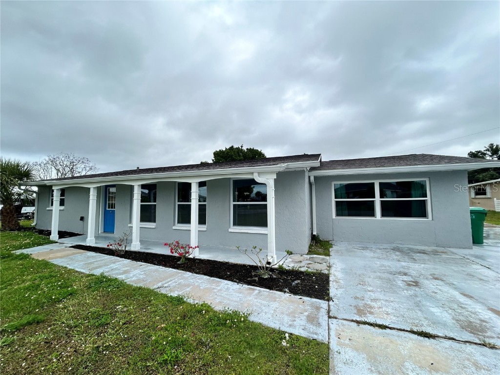 3428 Pinetree Street Port Charlotte FL 33952 D6133854 image1