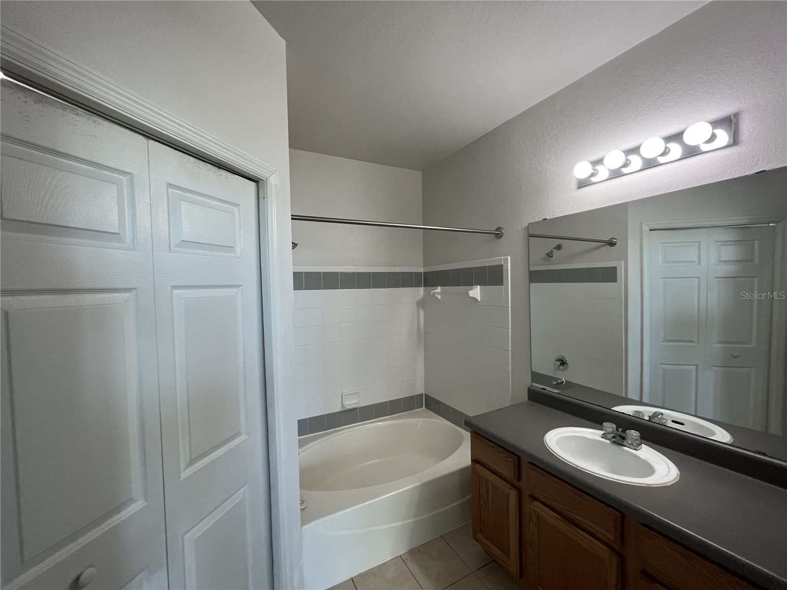 3428 Soho Street #B06 Orlando FL 32835 - TURKEY LAKE O6383198 image4