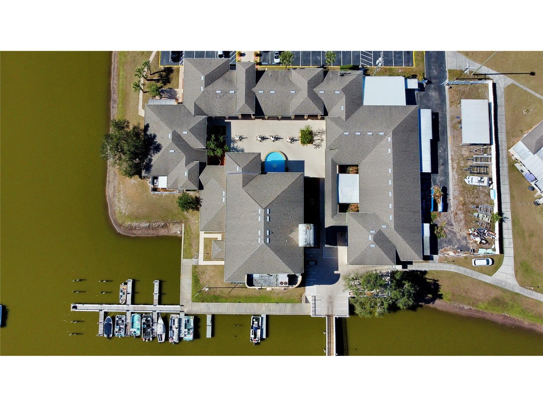 3429 Club Circle Lakeshore FL 33854 - LAKE WALK IN WATER K4903219 image25