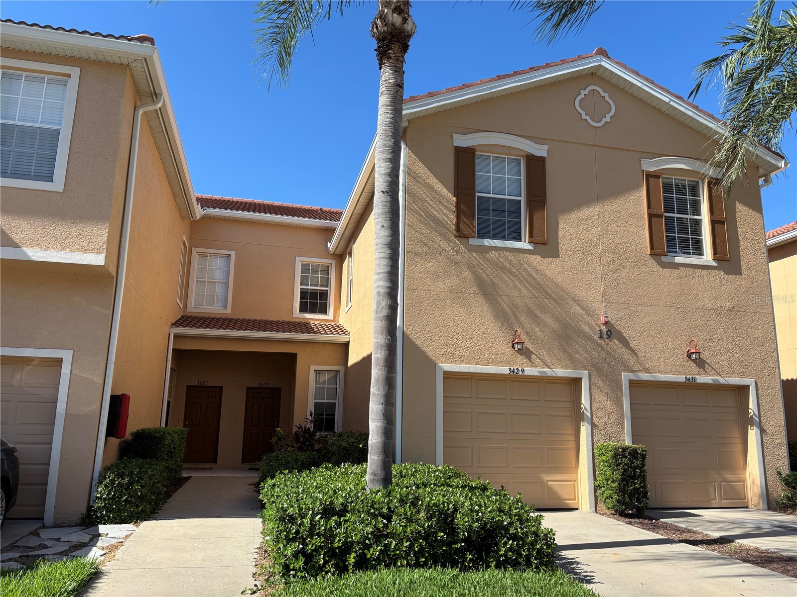 3429 Parkridge Circle #19-103 Sarasota FL 34243 A4690982 image1