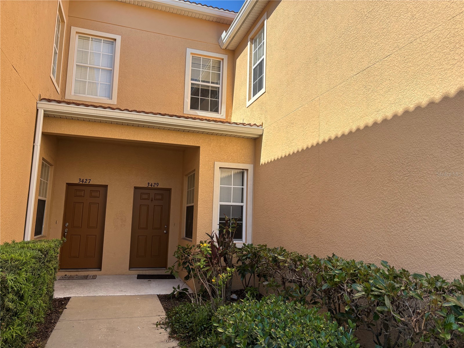 3429 Parkridge Circle #19-103 Sarasota FL 34243 A4690982 image2