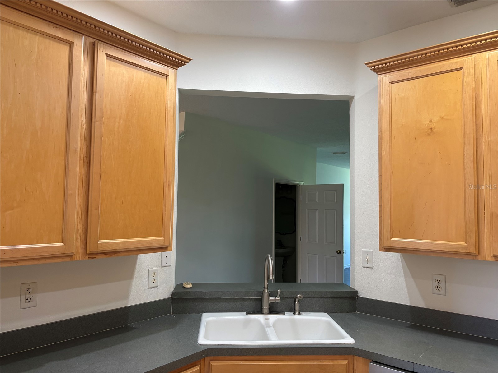 3429 Parkridge Circle #19-103 Sarasota FL 34243 A4690982 image5