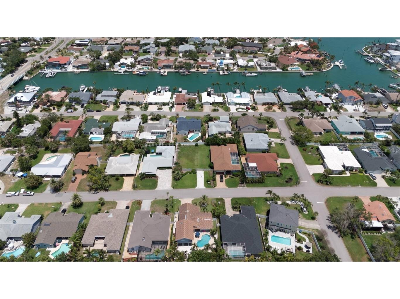 343 7th Avenue N Saint Petersburg FL 33715 TB8392239 image11