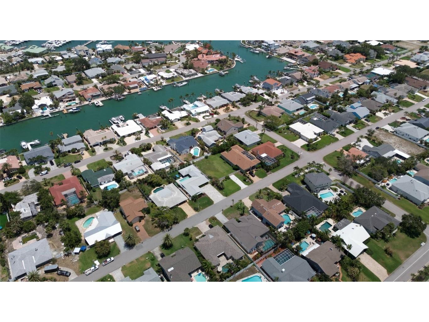 343 7th Avenue N Saint Petersburg FL 33715 TB8392239 image13