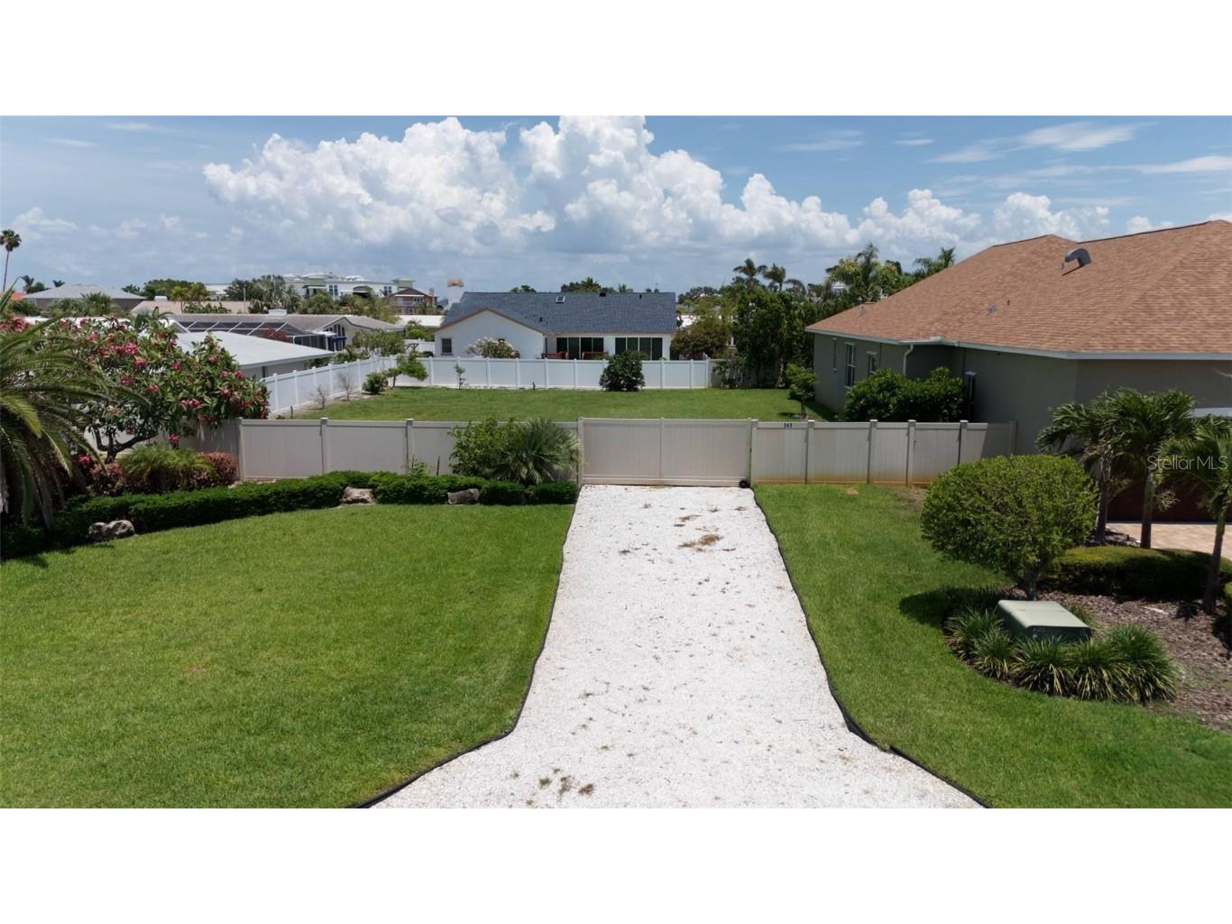 343 7th Avenue N Saint Petersburg FL 33715 TB8392239 image2