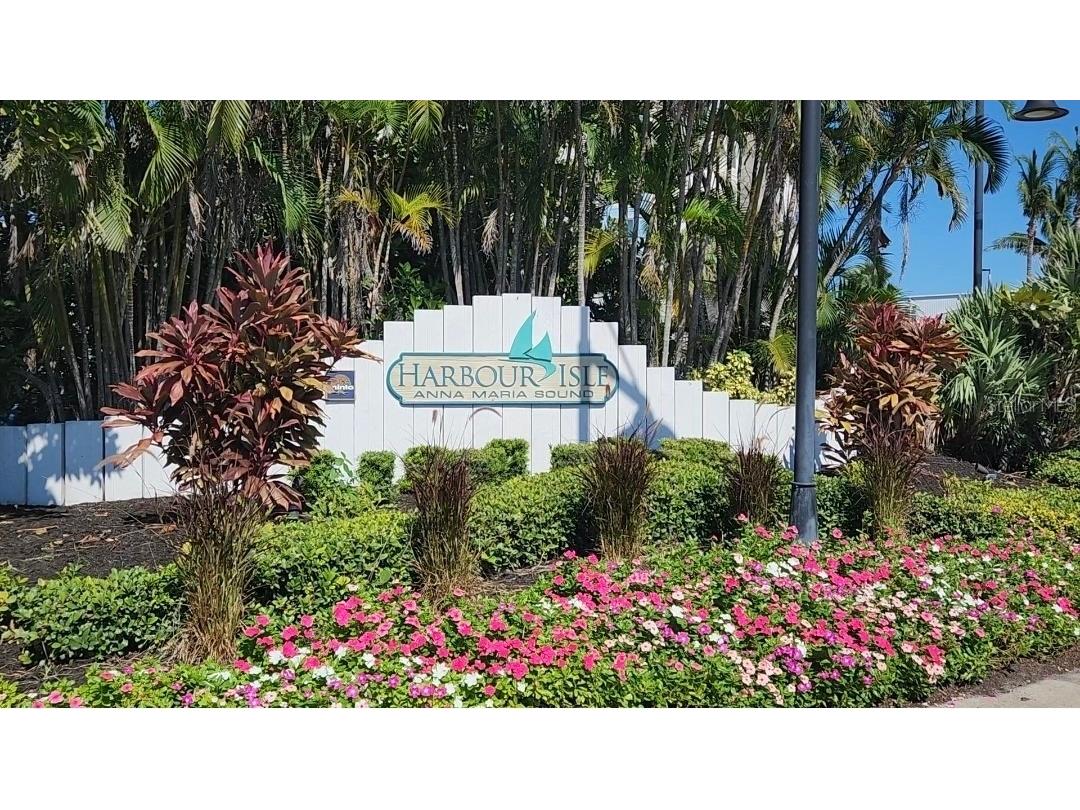 343 Compass Point Drive #201 Bradenton FL 34209 - SAPPHIRE LAKE A4664302 image5