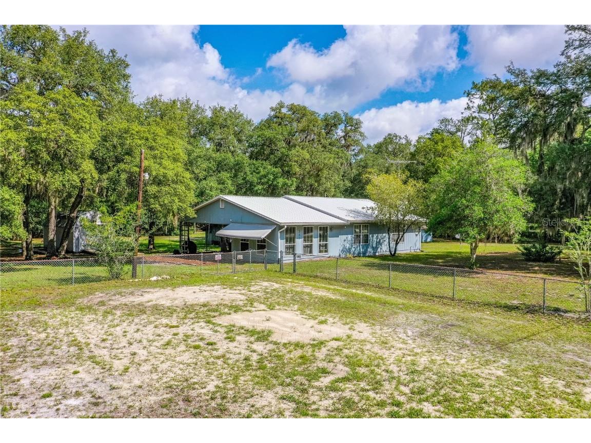 343 Lake Como Drive Pomona Park FL 32181 V4943037 image1