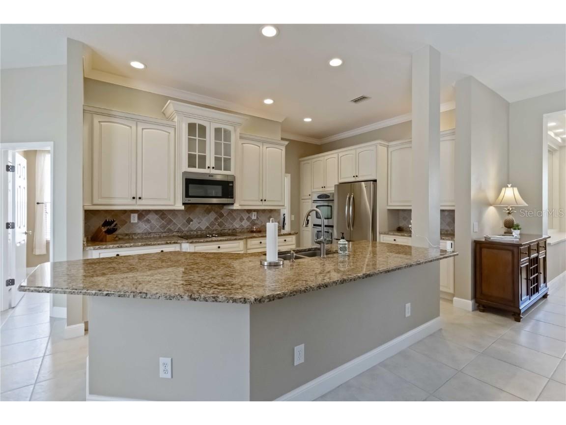 343 Londonderry Drive Sarasota FL 34240 A4666644 image15