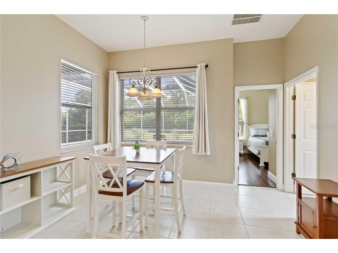 343 Londonderry Drive Sarasota FL 34240 A4666644 image20