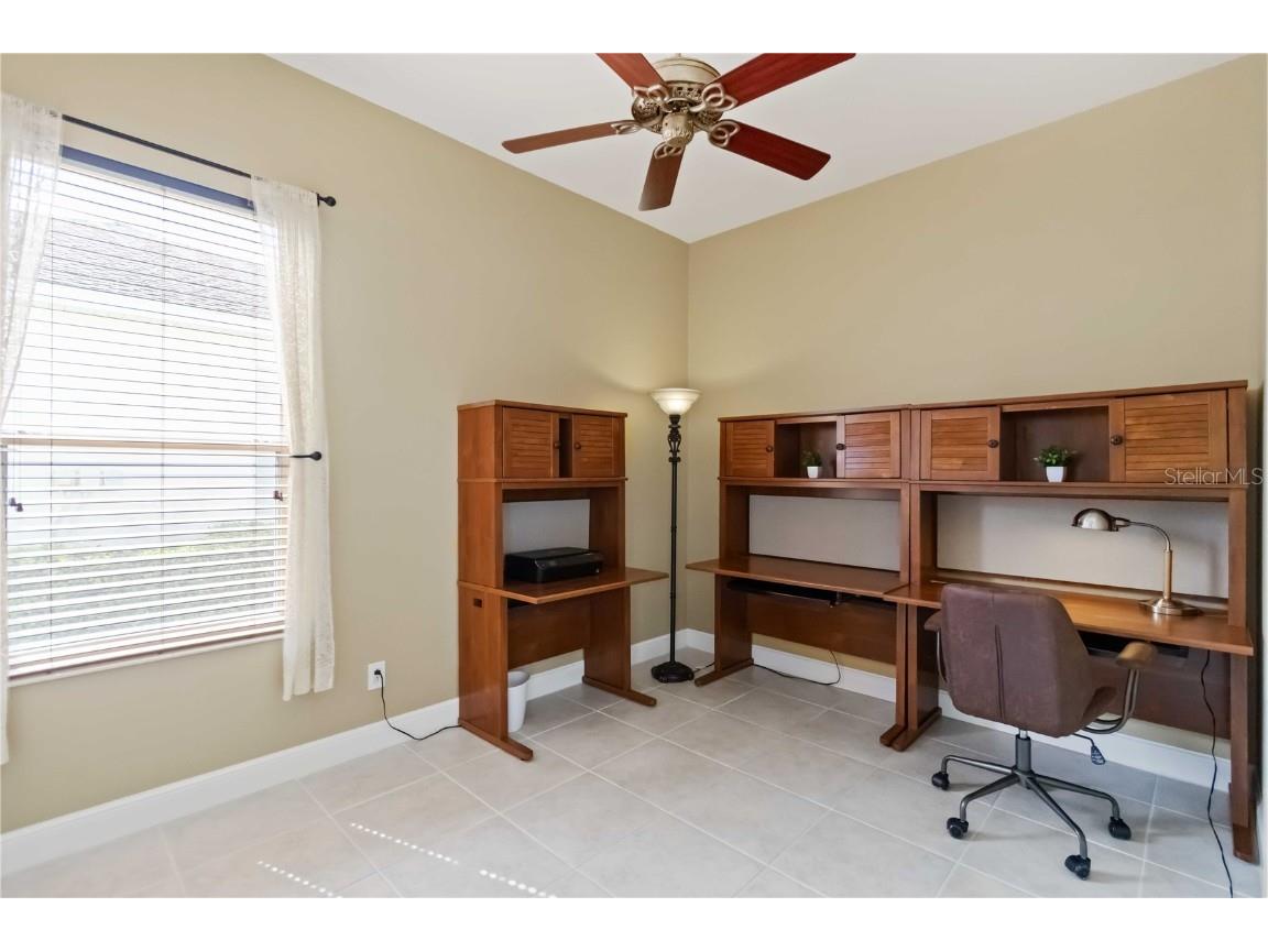 343 Londonderry Drive Sarasota FL 34240 A4666644 image22