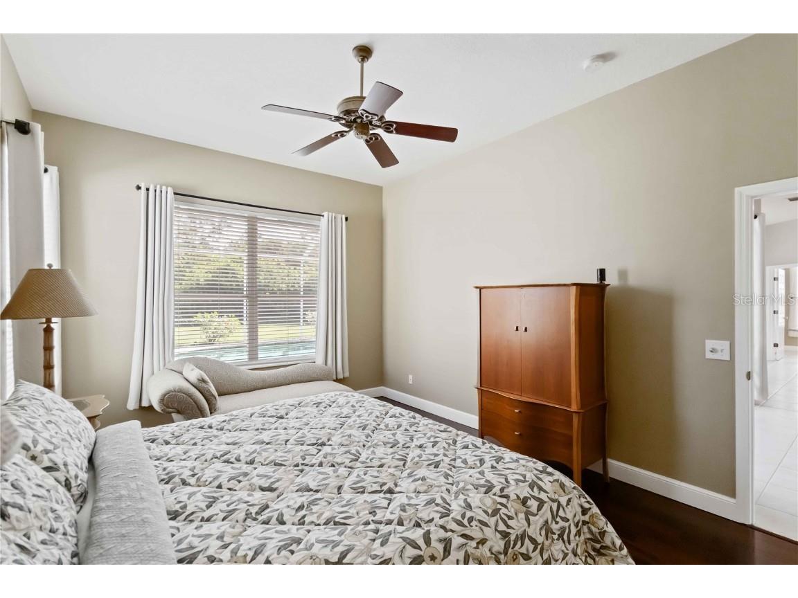 343 Londonderry Drive Sarasota FL 34240 A4666644 image26