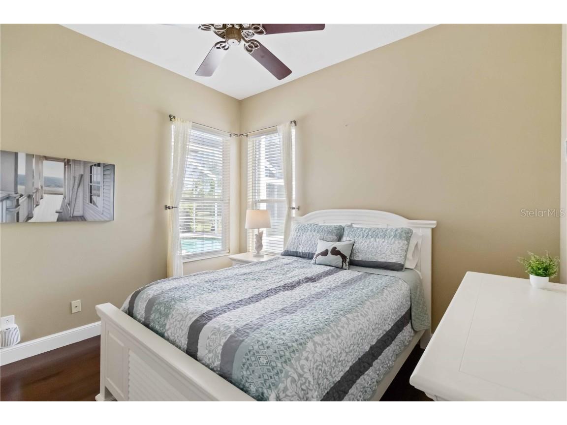 343 Londonderry Drive Sarasota FL 34240 A4666644 image35