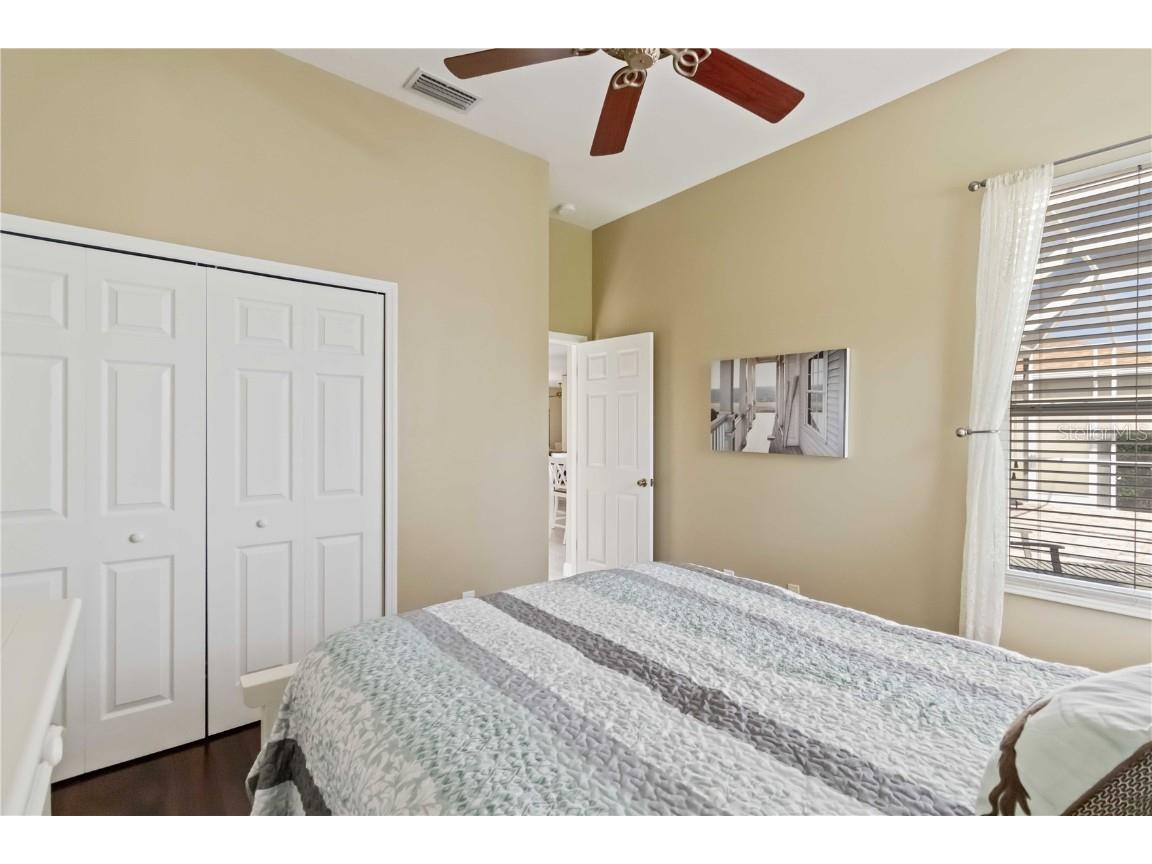 343 Londonderry Drive Sarasota FL 34240 A4666644 image36