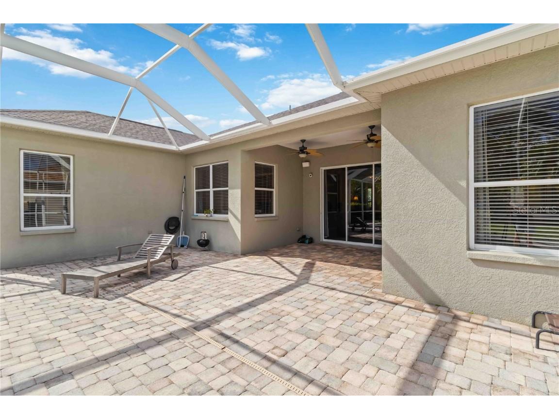 343 Londonderry Drive Sarasota FL 34240 A4666644 image41