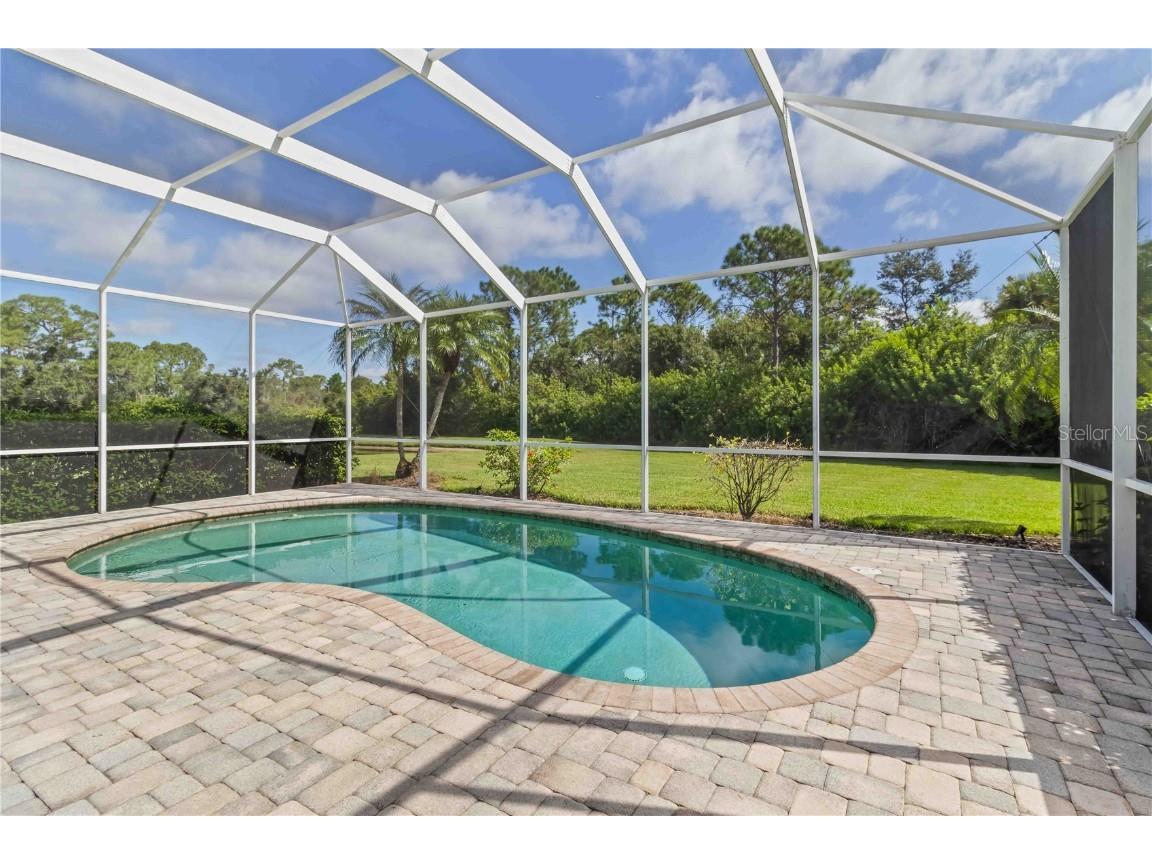 343 Londonderry Drive Sarasota FL 34240 A4666644 image43