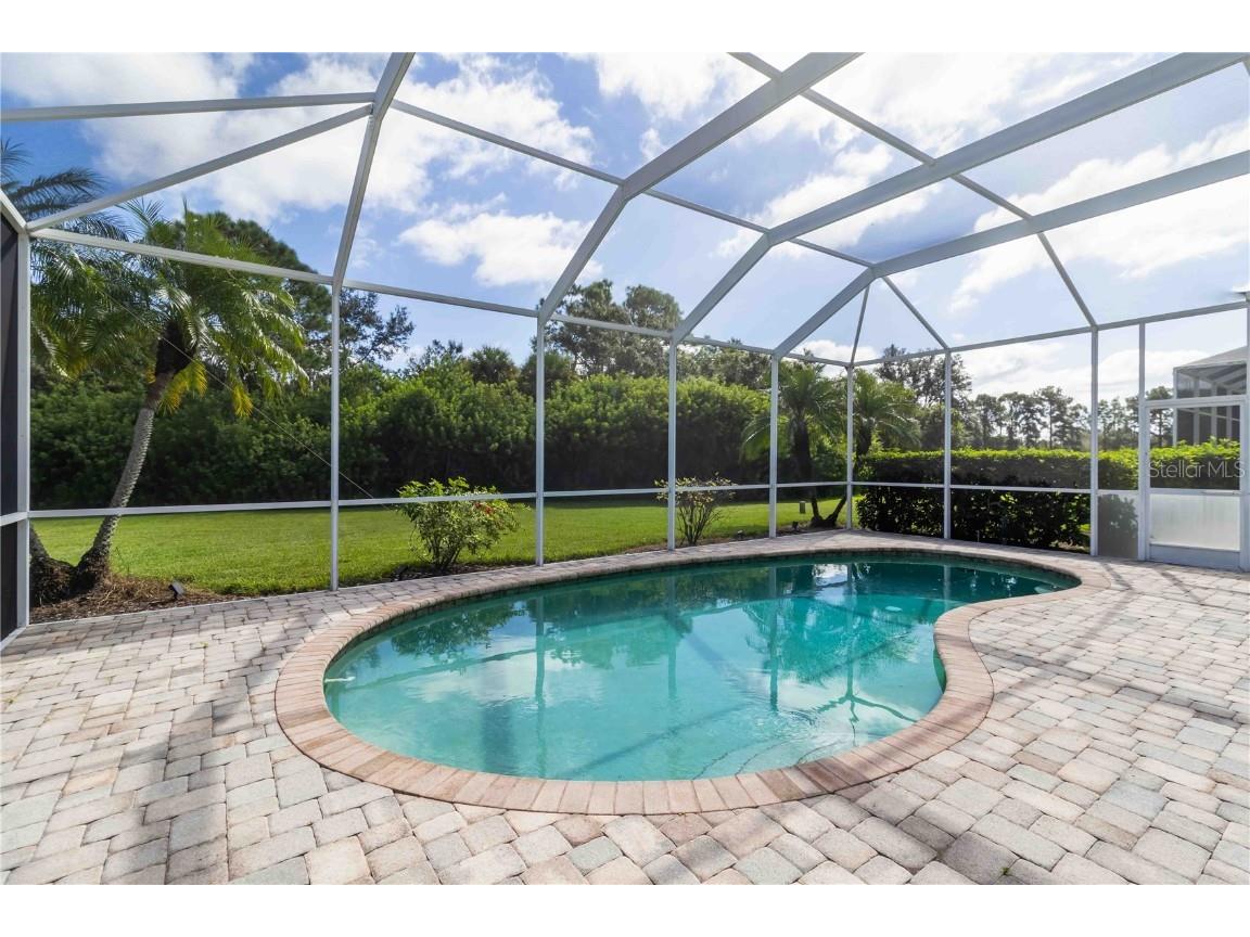 343 Londonderry Drive Sarasota FL 34240 A4666644 image44