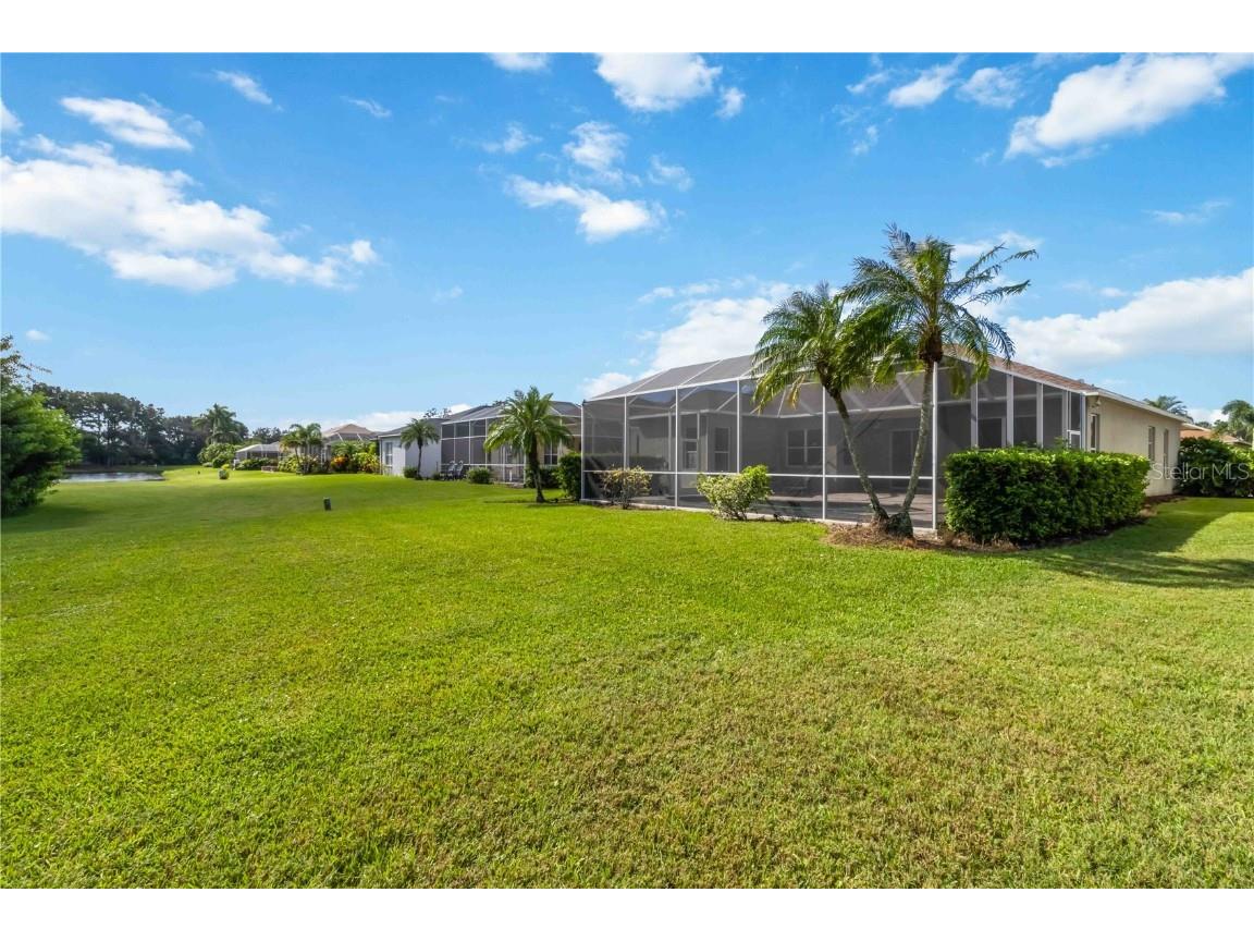 343 Londonderry Drive Sarasota FL 34240 A4666644 image47