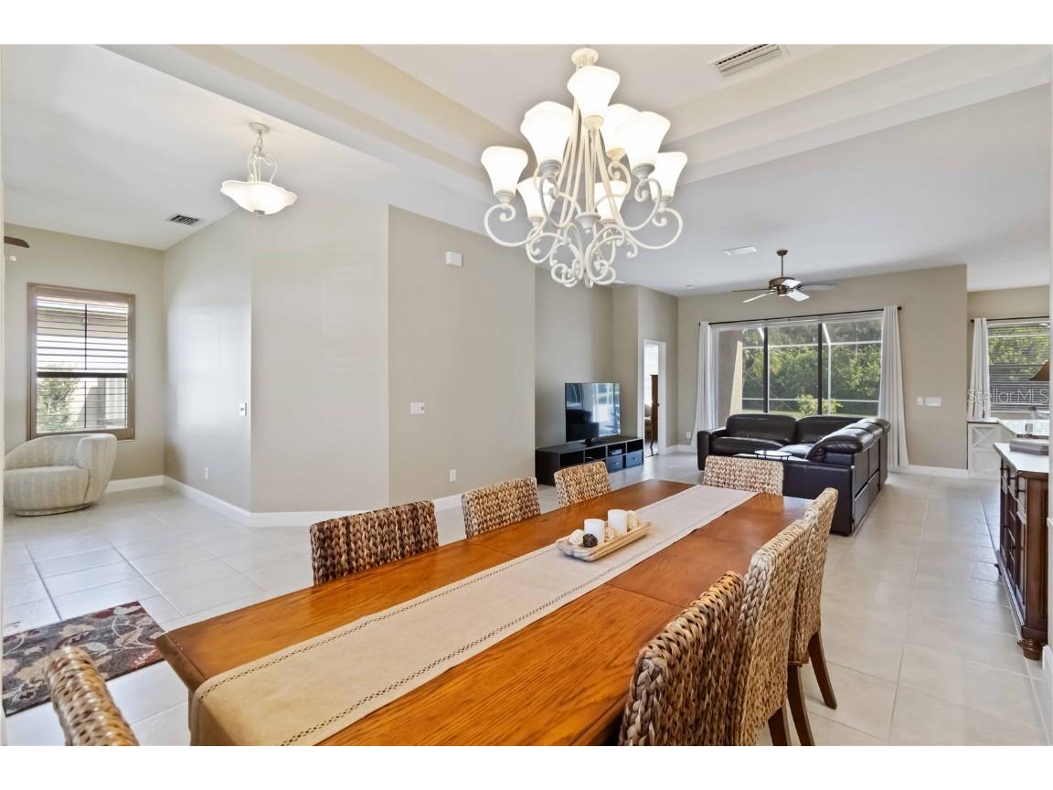 343 Londonderry Drive Sarasota FL 34240 A4666644 image7