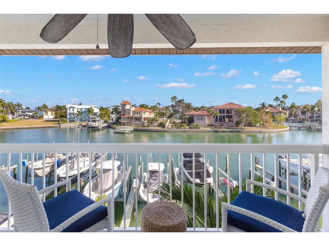 343 Madeira Circle Saint Petersburg FL 33715 TB8449216 image1