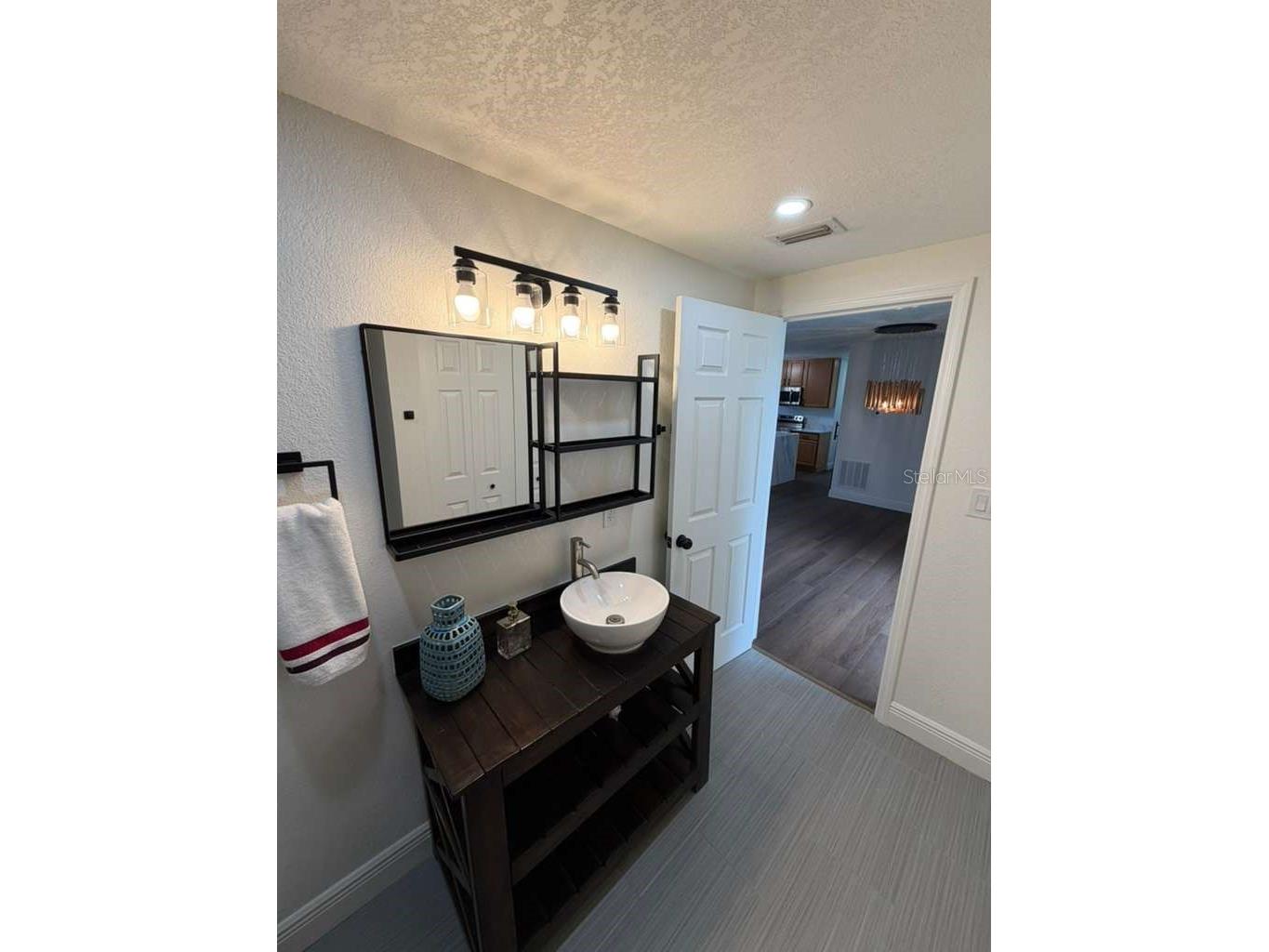 343 Shore Drive E Oldsmar FL 34677 TB8498400 image14