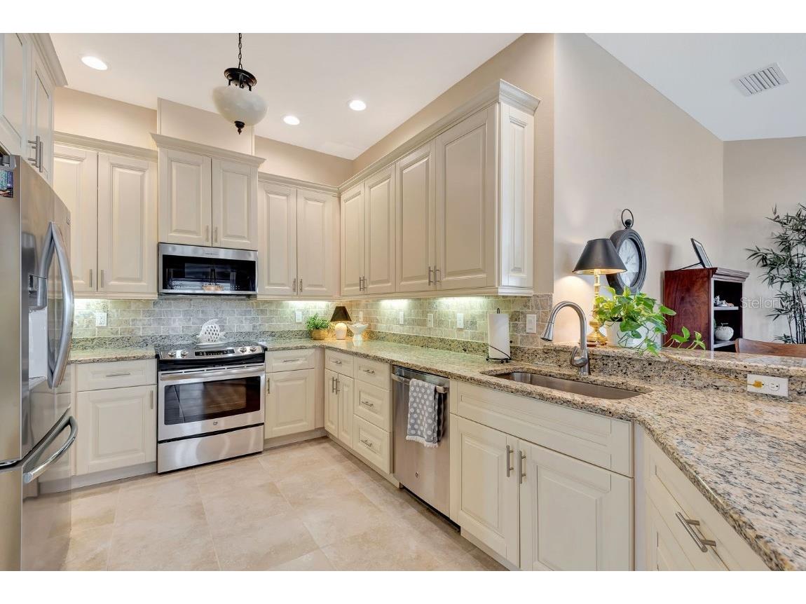 3430 77th Street W #303 Bradenton FL 34209 A4665332 image9