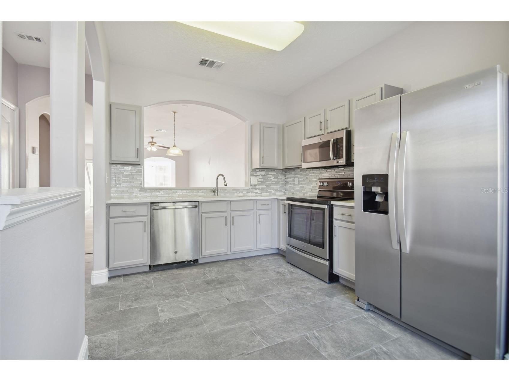 3430 High Hampton Circle Tampa FL 33610 TB8495496 image5
