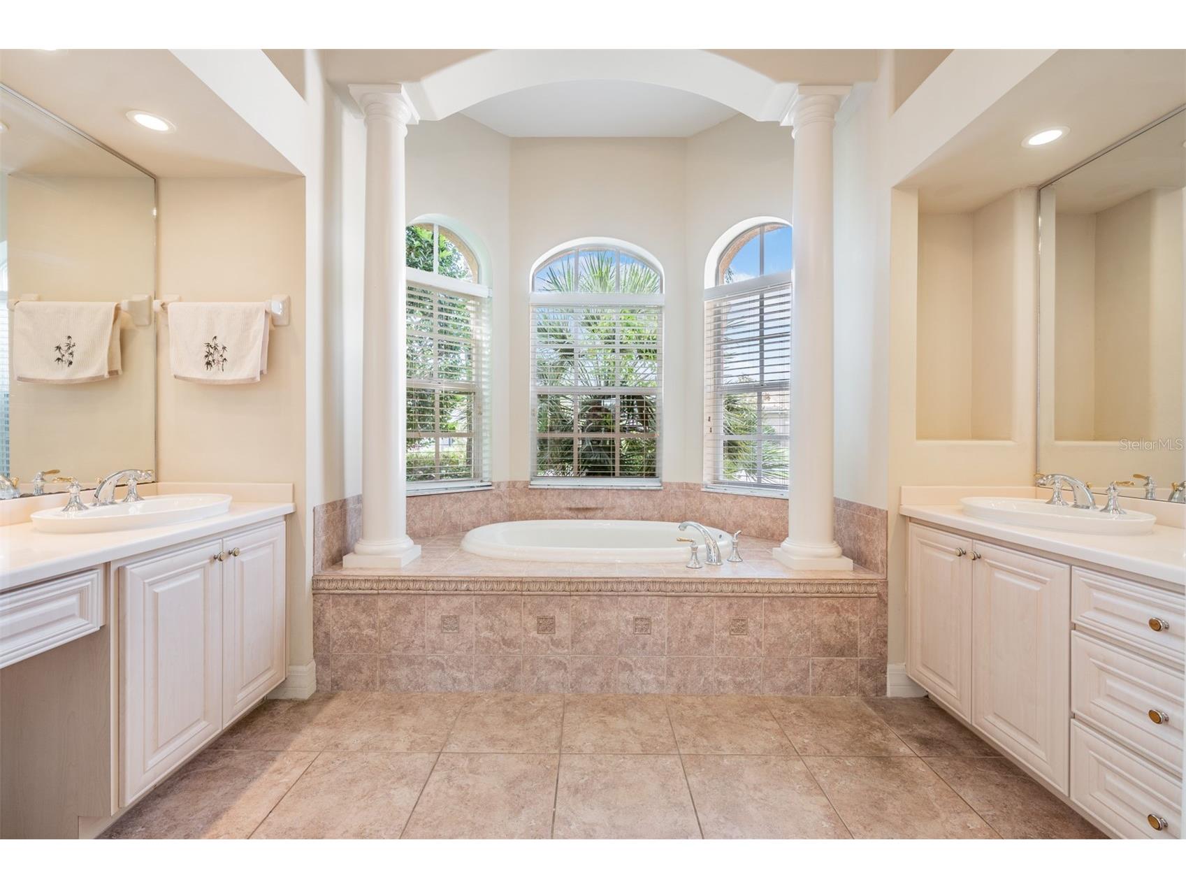 34303 Sahalee Loop Dade City FL 33525 TB8420325 image8