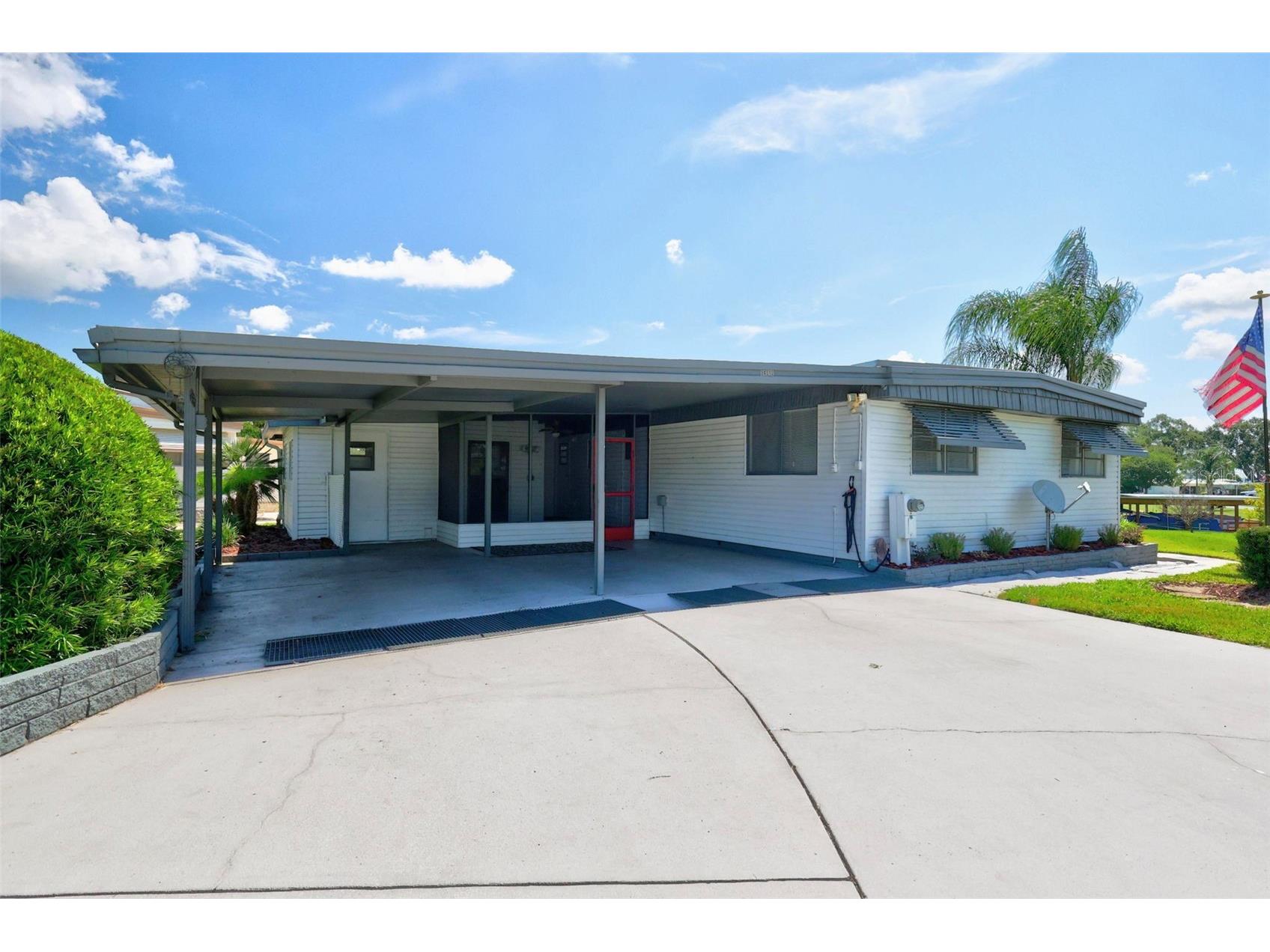 34312 Carl Road Leesburg FL 34788 - LAKE EUSTIS G5114059 image3