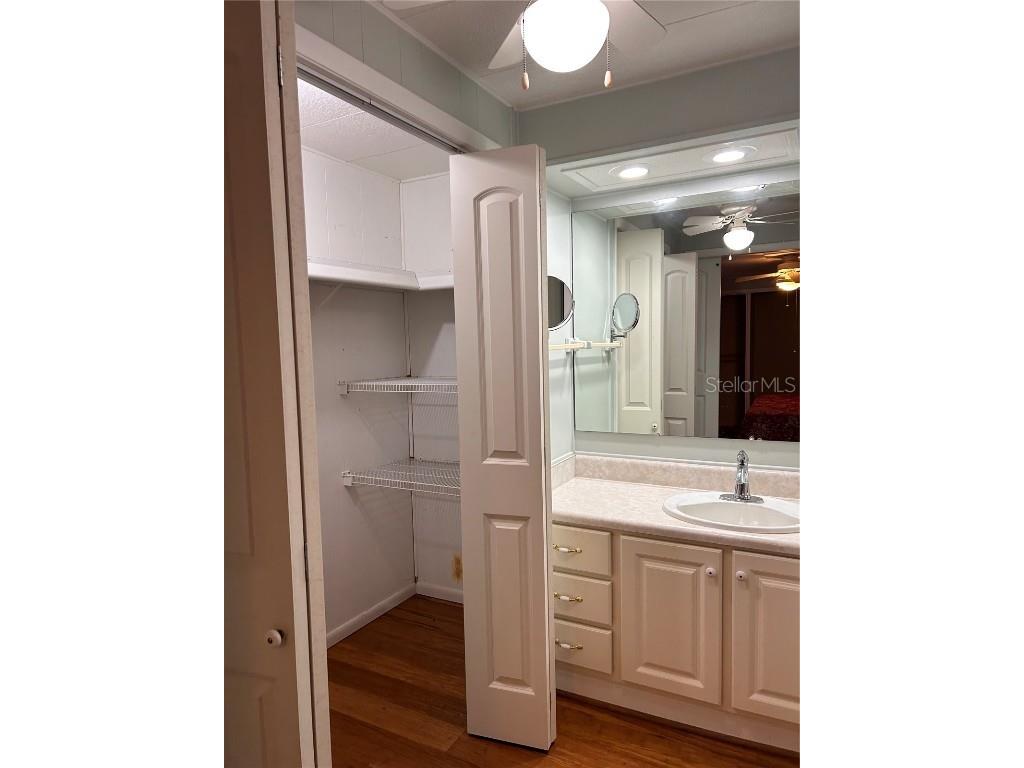 34323 Island Drive Leesburg FL 34788 - LAKE EUSTIS- CHAIN OF LAKES G5087588 image14