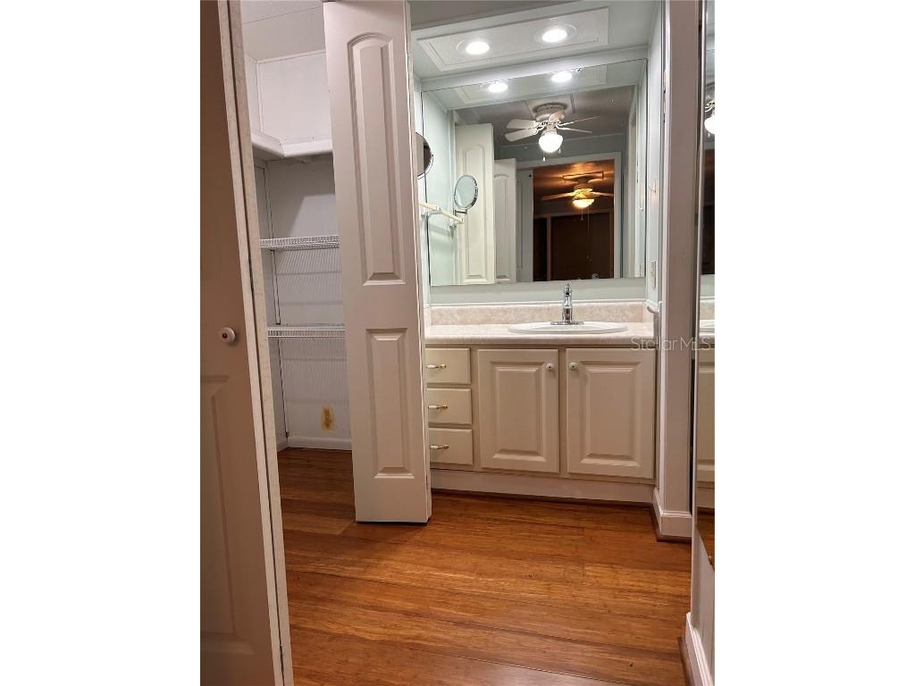 34323 Island Drive Leesburg FL 34788 - LAKE EUSTIS- CHAIN OF LAKES G5087588 image15