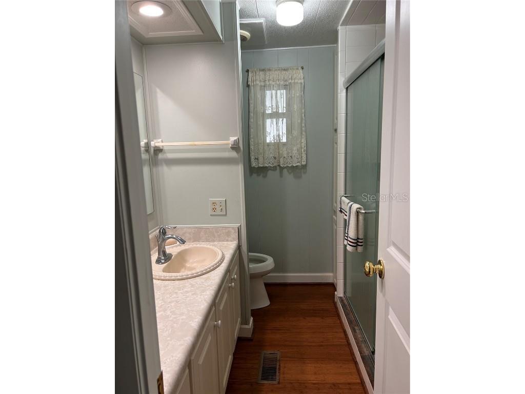 34323 Island Drive Leesburg FL 34788 - LAKE EUSTIS- CHAIN OF LAKES G5087588 image16