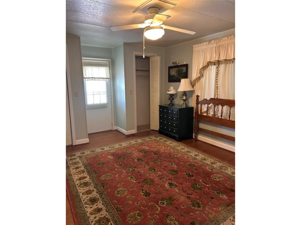 34323 Island Drive Leesburg FL 34788 - LAKE EUSTIS- CHAIN OF LAKES G5087588 image17