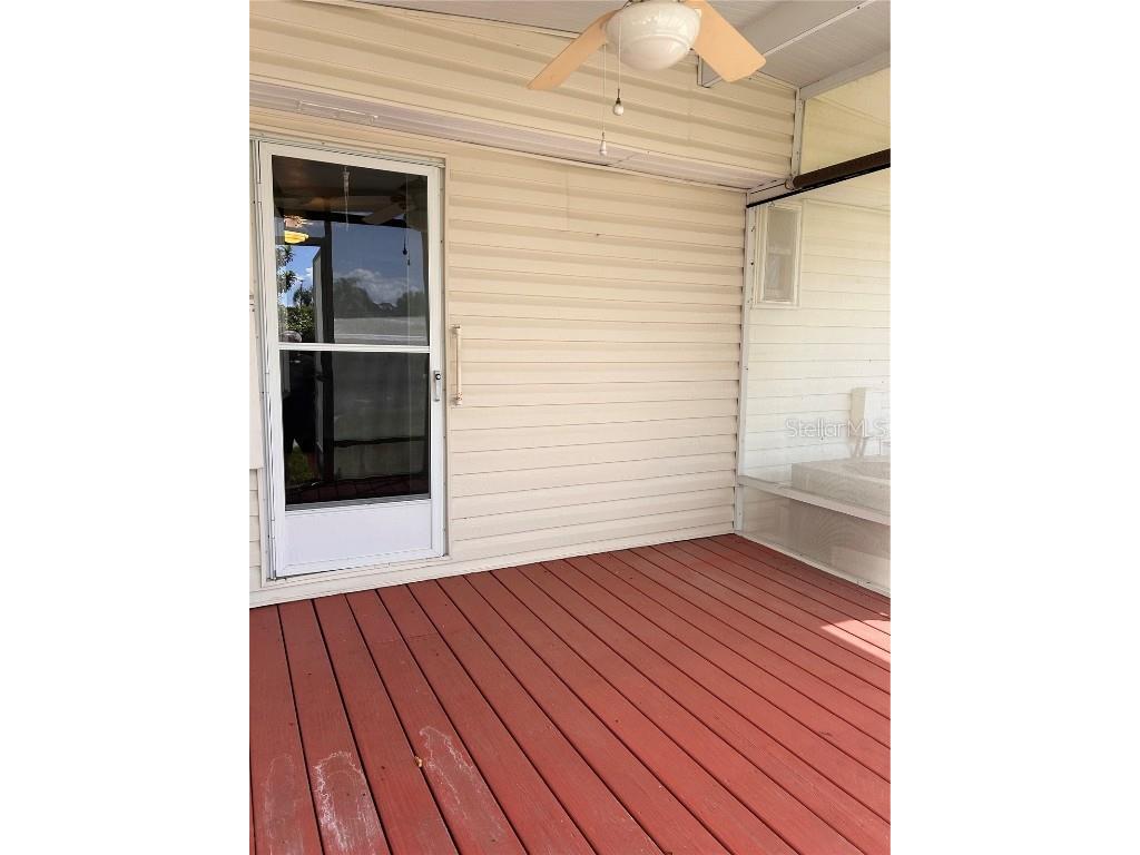 34323 Island Drive Leesburg FL 34788 - LAKE EUSTIS- CHAIN OF LAKES G5087588 image21