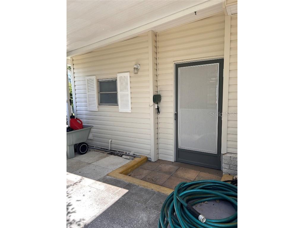 34323 Island Drive Leesburg FL 34788 - LAKE EUSTIS- CHAIN OF LAKES G5087588 image22