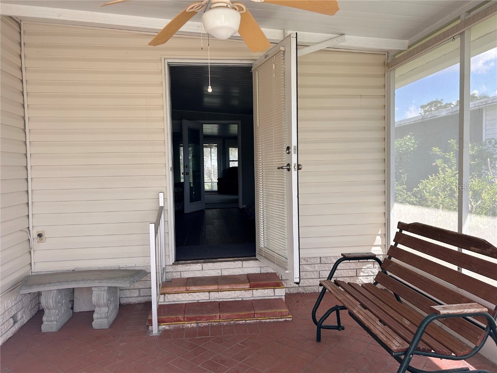 34323 Island Drive Leesburg FL 34788 - LAKE EUSTIS- CHAIN OF LAKES G5087588 image24