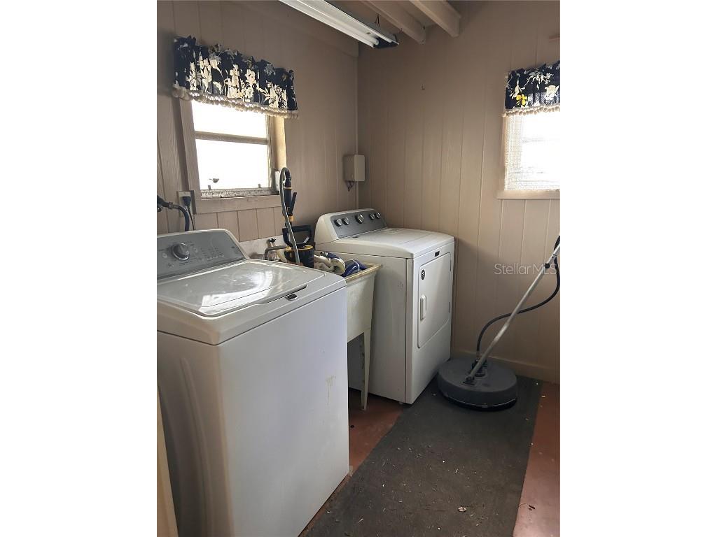 34323 Island Drive Leesburg FL 34788 - LAKE EUSTIS- CHAIN OF LAKES G5087588 image28