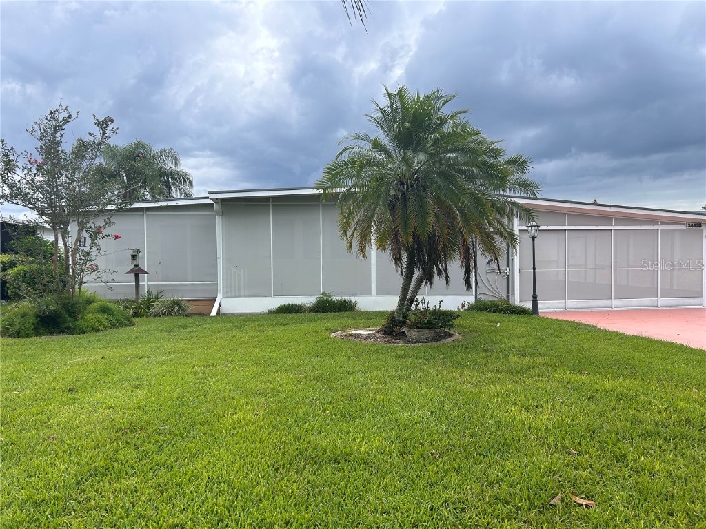 34323 Island Drive Leesburg FL 34788 - LAKE EUSTIS- CHAIN OF LAKES G5087588 image35