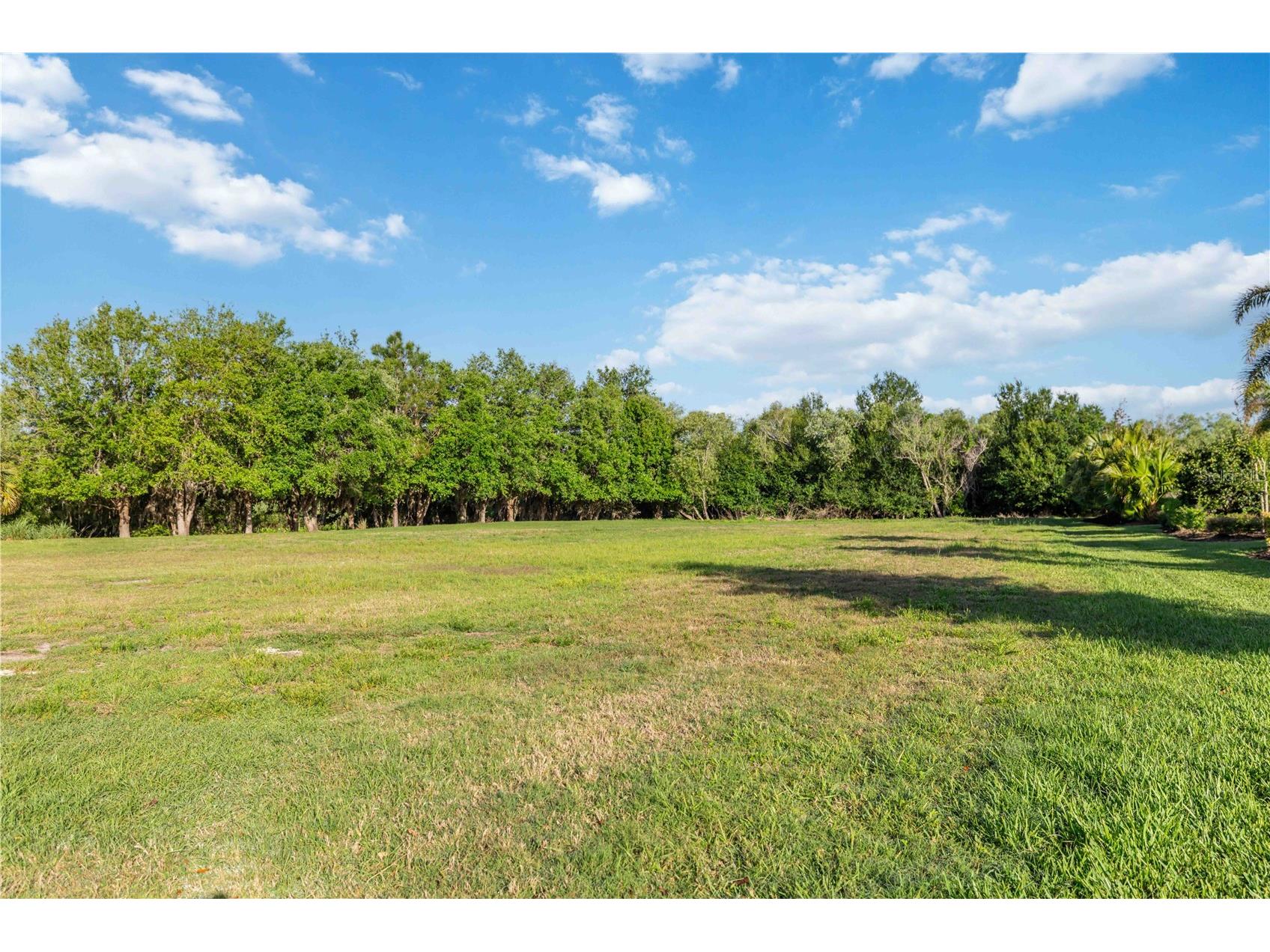 3433 Founders Club Drive Sarasota FL 34240 A4688483 image1