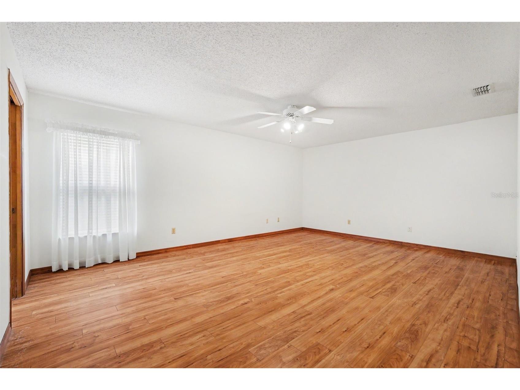 34334 Whispering Oaks Boulevard Dade City FL 33523 TB8508611 image12