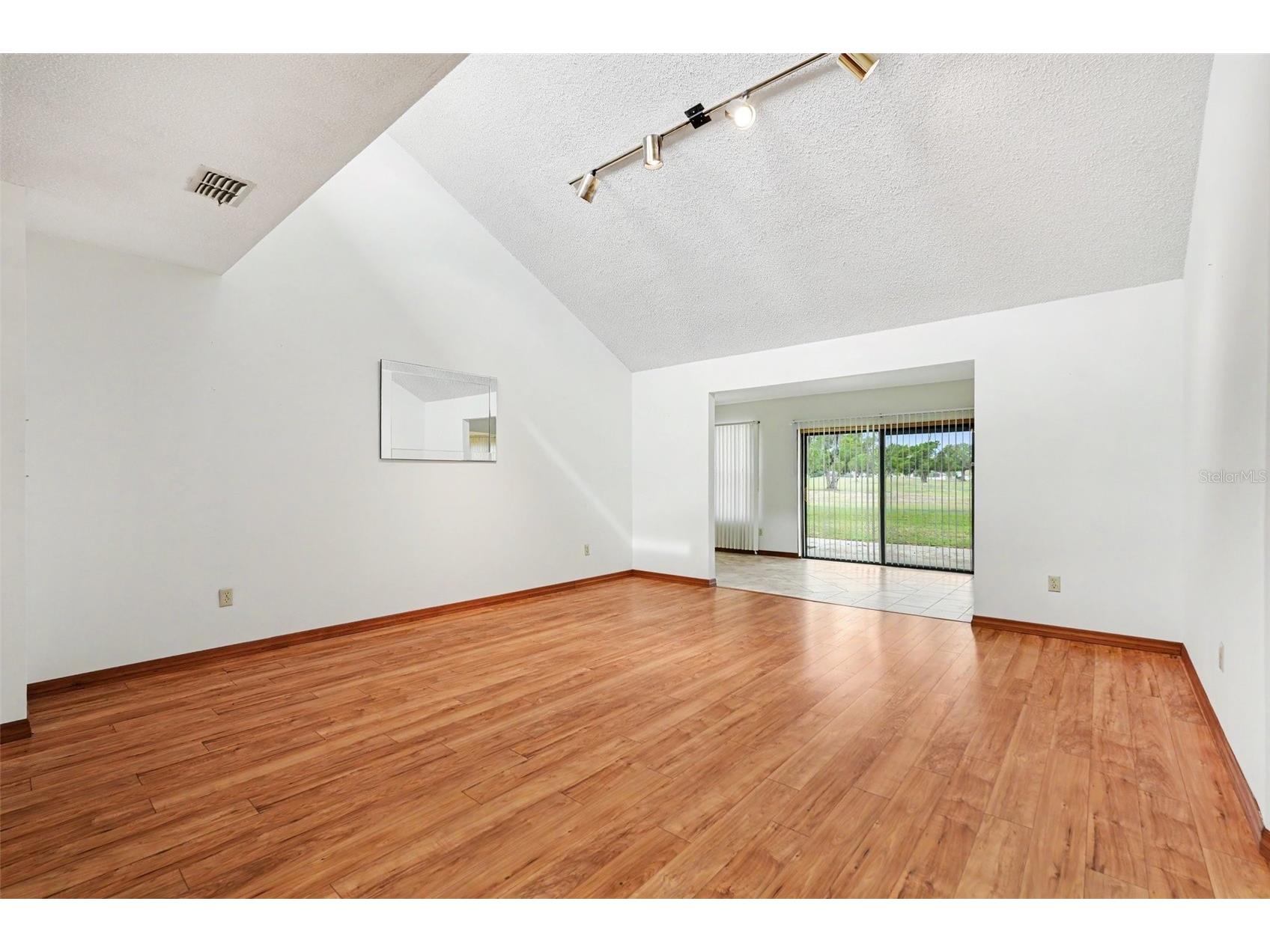 34334 Whispering Oaks Boulevard Dade City FL 33523 TB8508611 image4