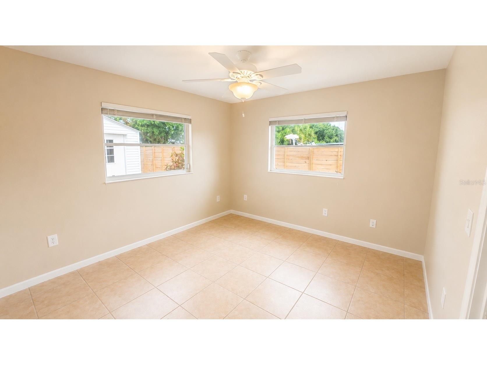 3435 Dunbar Drive Sarasota FL 34232 A4697575 image18