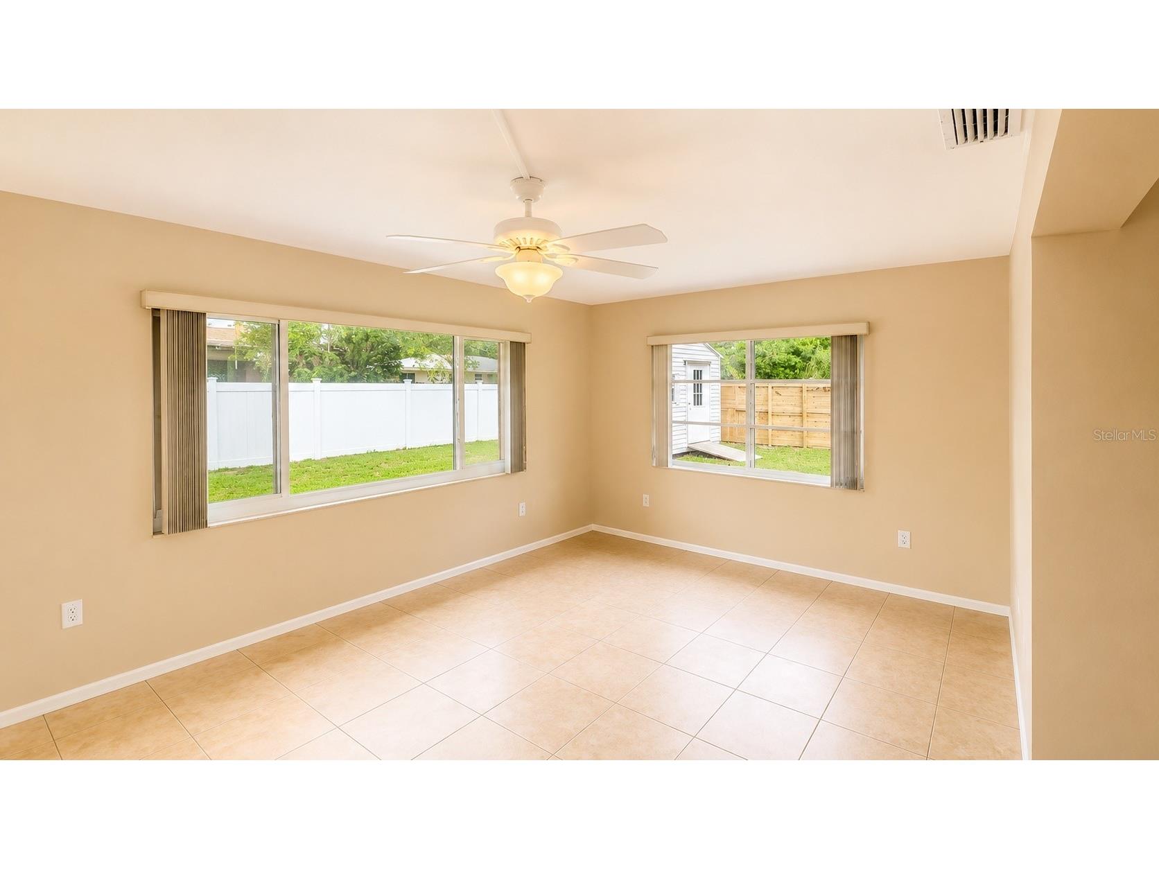 3435 Dunbar Drive Sarasota FL 34232 A4697575 image7