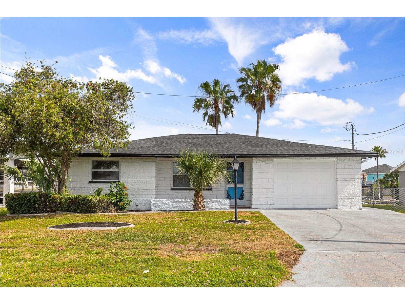 3435 Gulf Coast Drive Hernando Beach FL 34607 O6403337 image1
