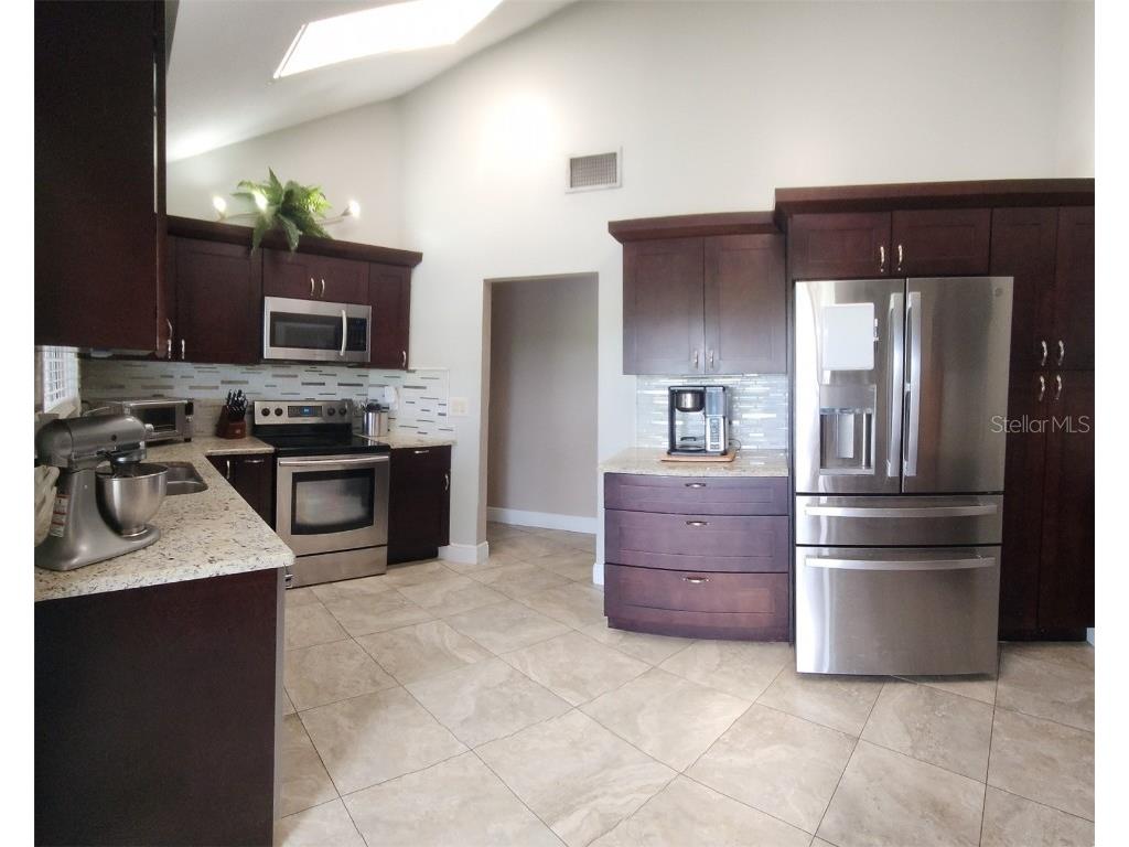 34386 Whispering Oaks Boulevard Dade City FL 33523 TB8444253 image21