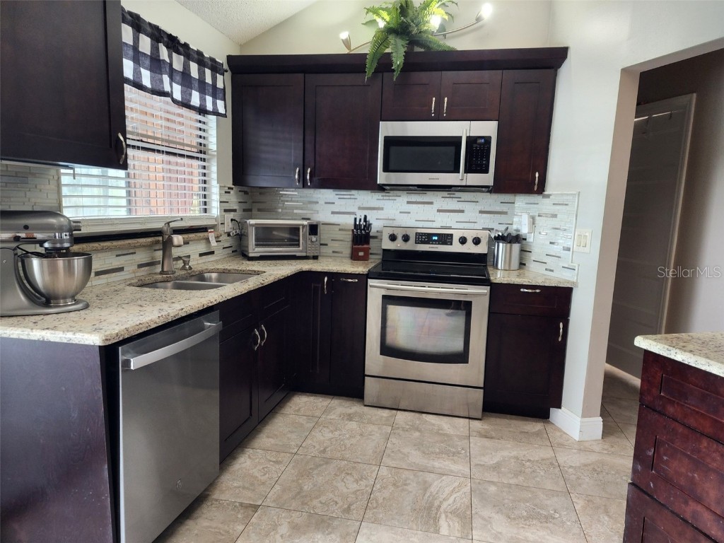 34386 Whispering Oaks Boulevard Dade City FL 33523 TB8444253 image24